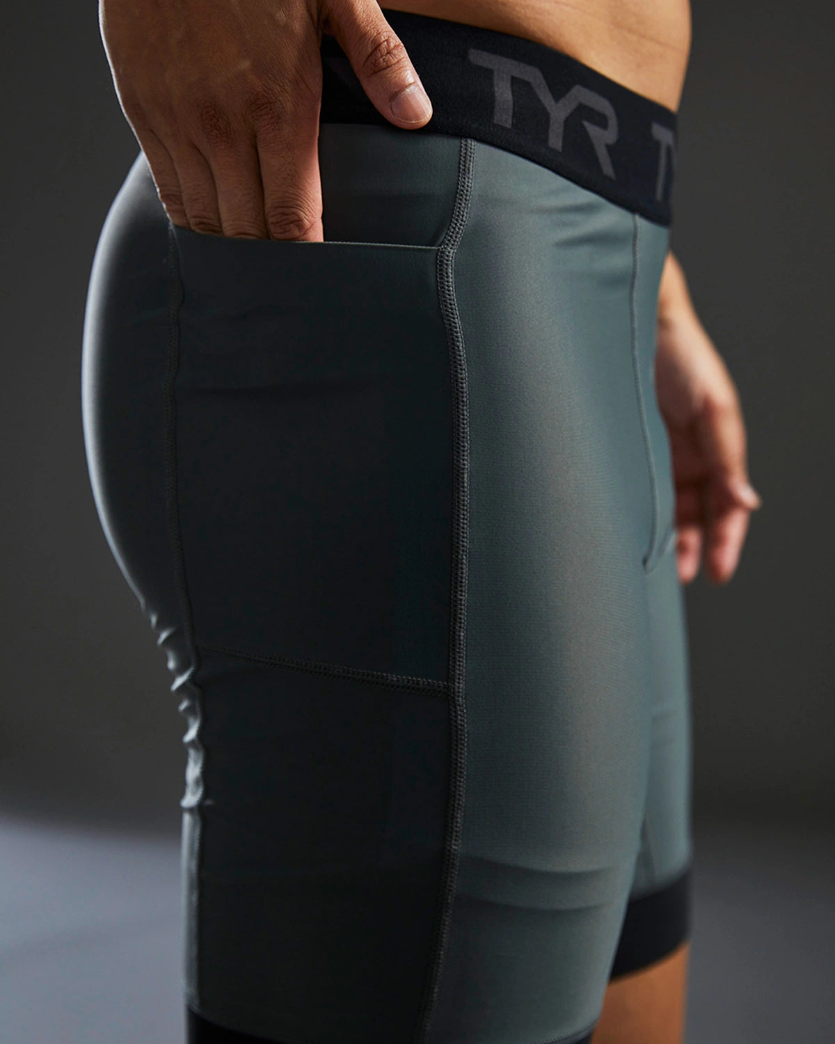 TYR compression buxur